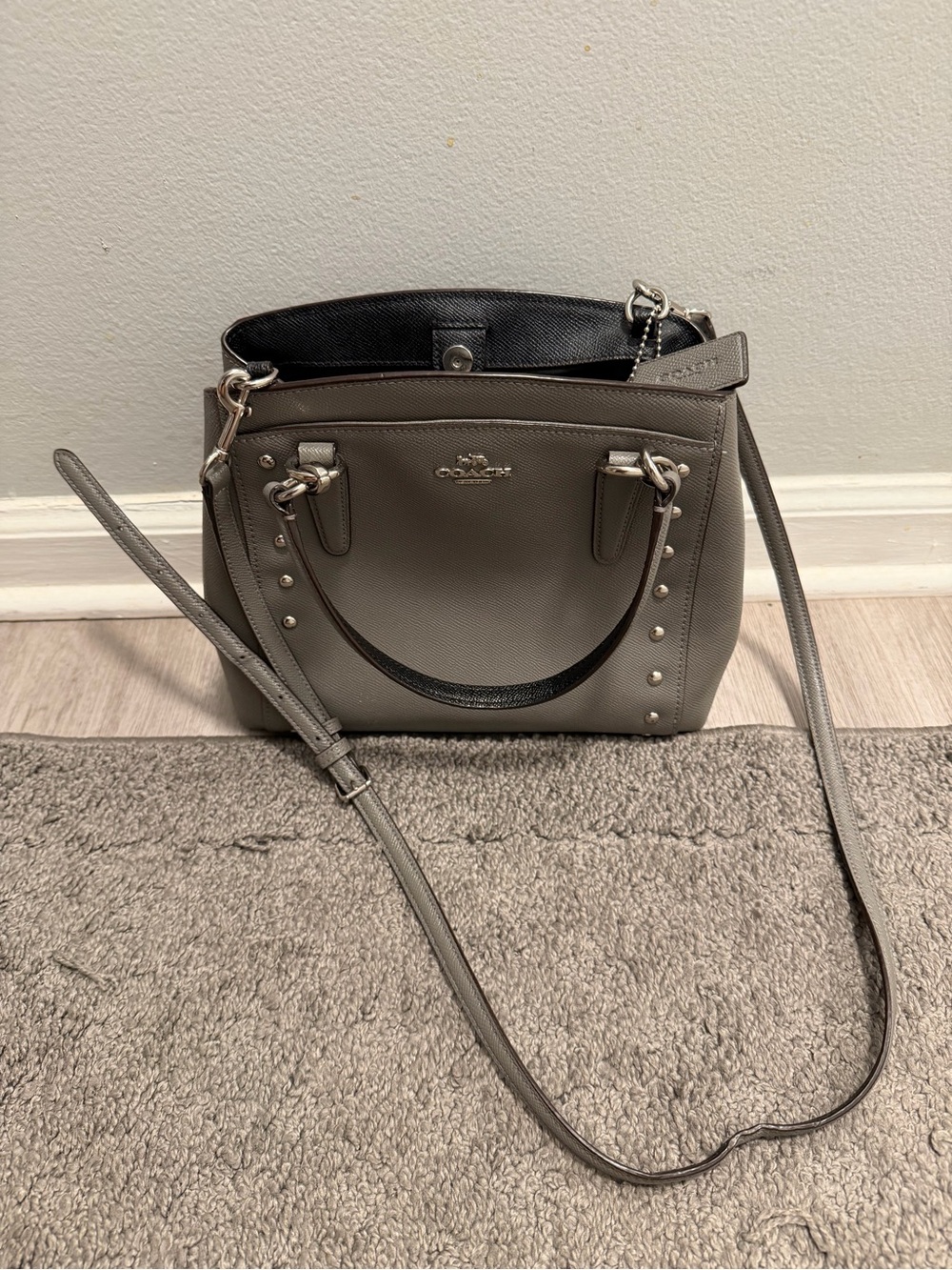 Coach Gray Pebble Leather Studded crossbody- handbag with Black Trim - Picture 2 of 3